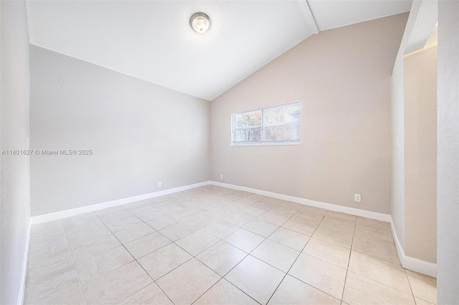 IVES ESTATES SEC 1 - Residential