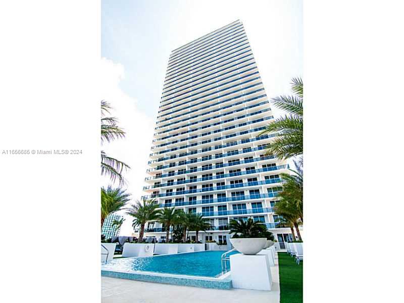 BAYHOUSE RESIDENCE - Residential Lease