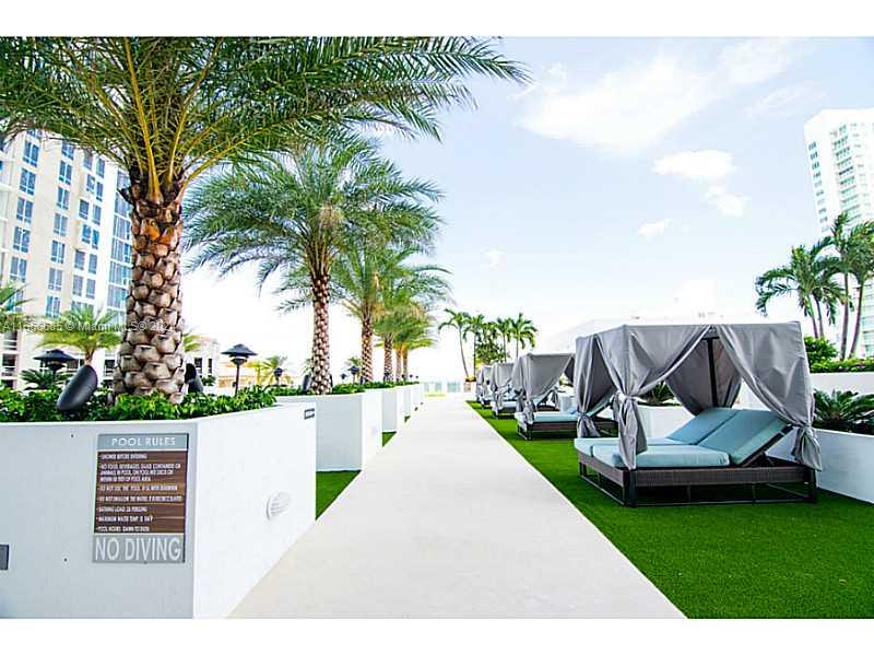 BAYHOUSE RESIDENCE - Residential Lease