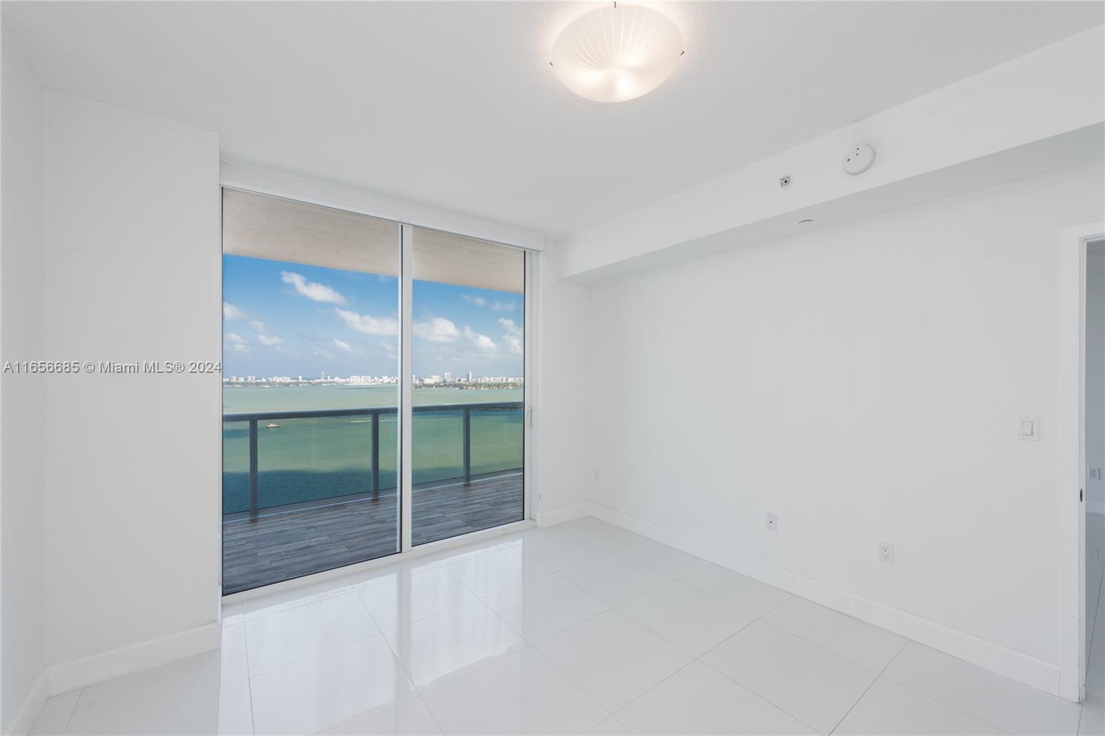 BAYHOUSE RESIDENCE - Residential Lease