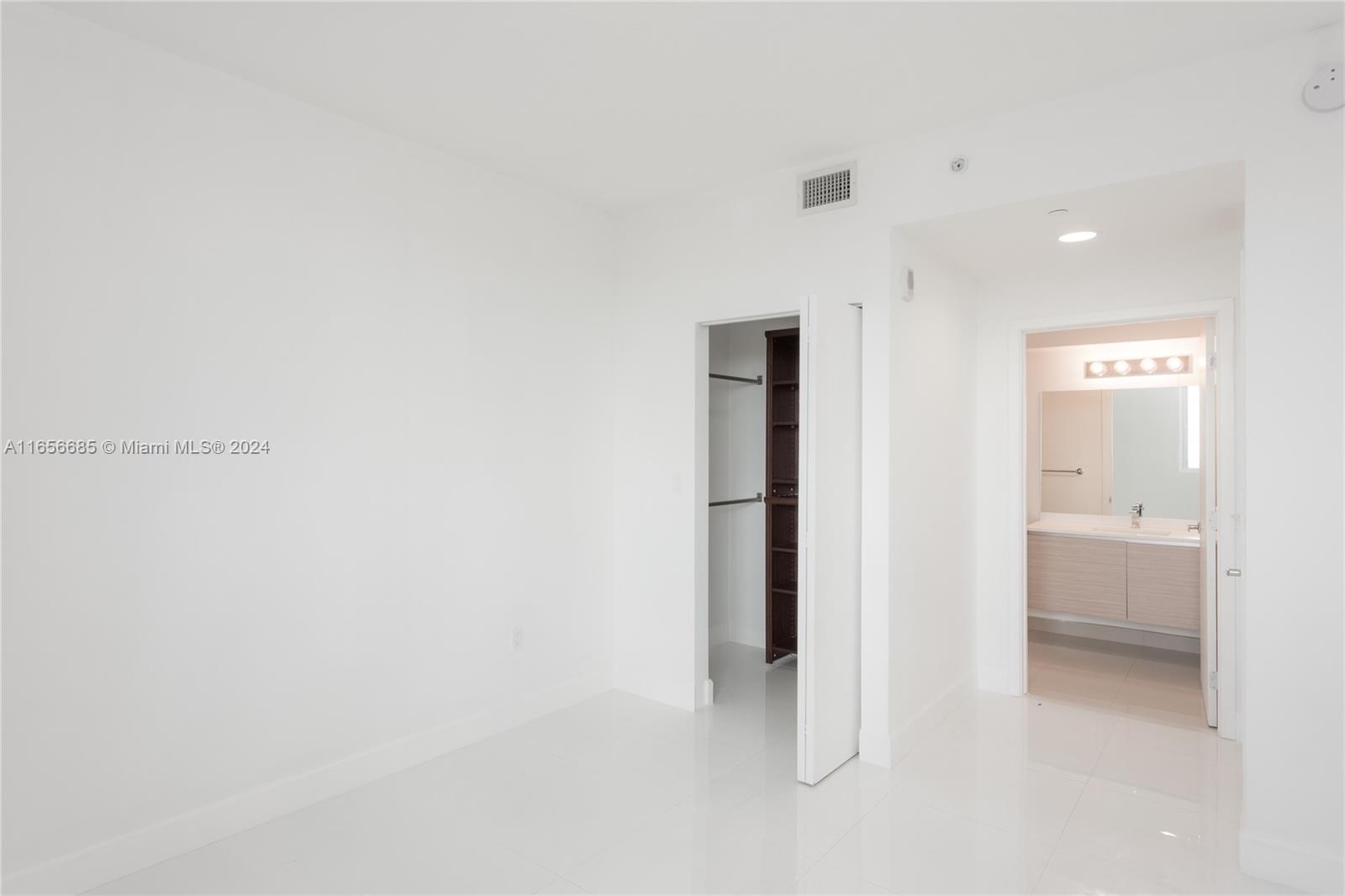 BAYHOUSE RESIDENCE - Residential Lease