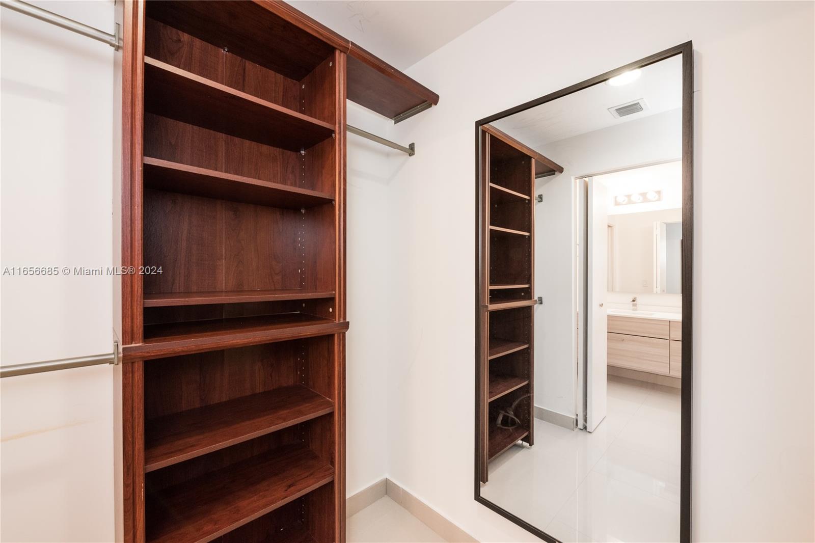 BAYHOUSE RESIDENCE - Residential Lease