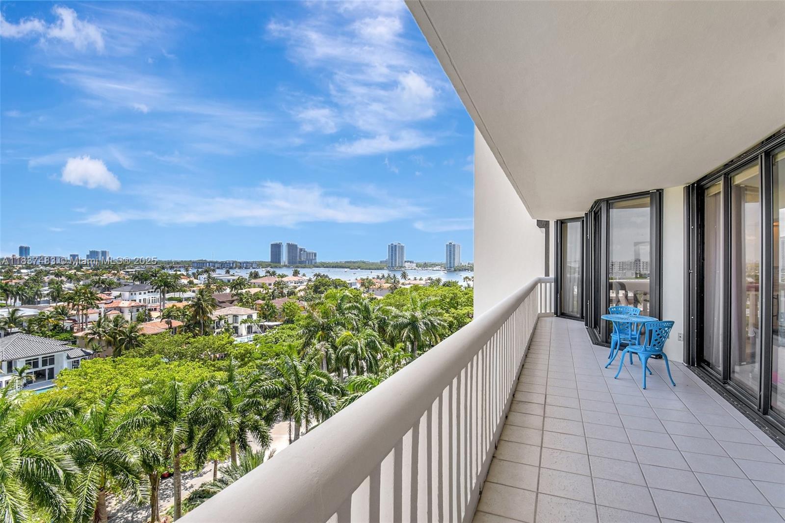 2000 ISL BLVD WILLIAMS IS - Residential Lease