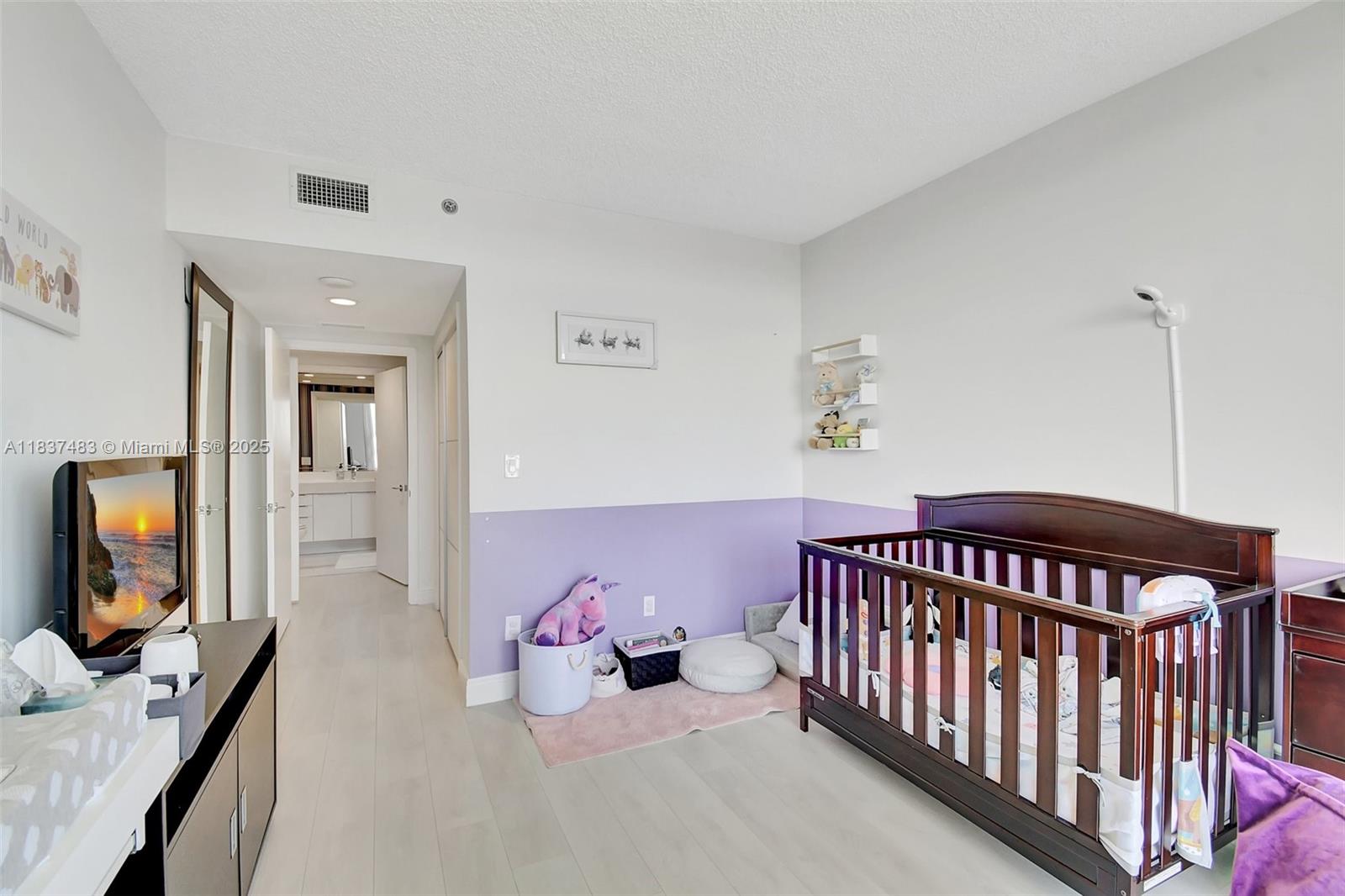 2000 ISL BLVD WILLIAMS IS - Residential Lease