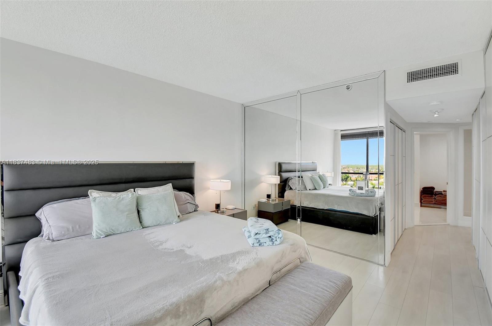 2000 ISL BLVD WILLIAMS IS - Residential Lease