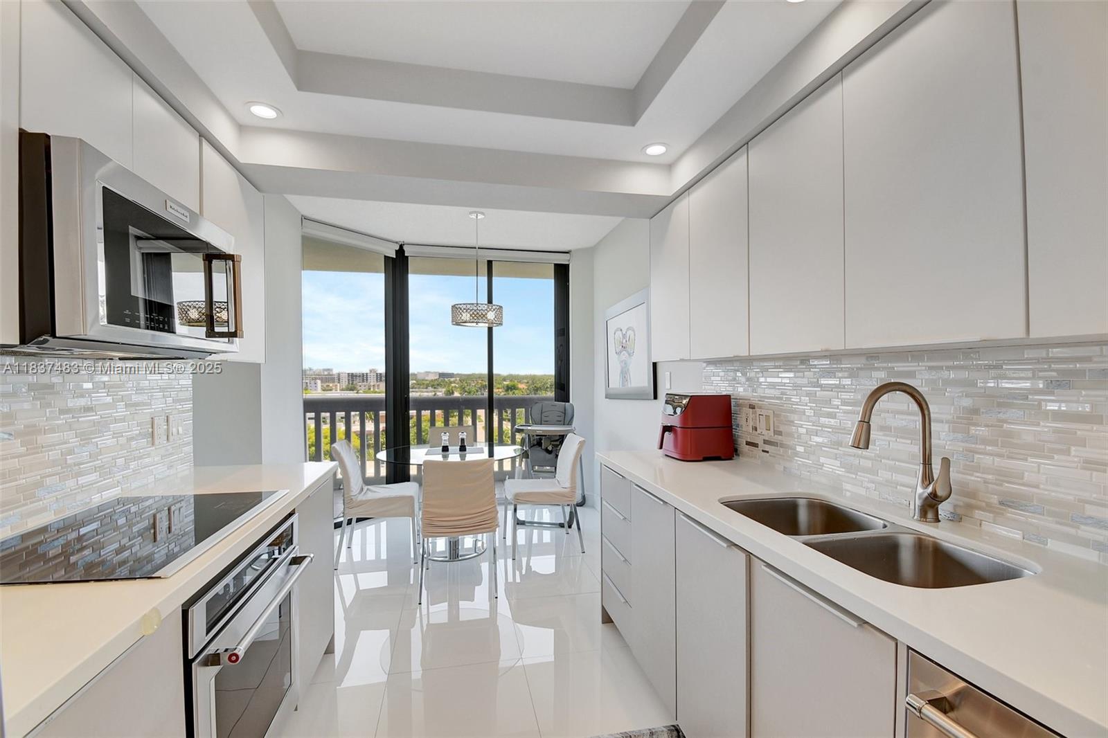 2000 ISL BLVD WILLIAMS IS - Residential Lease