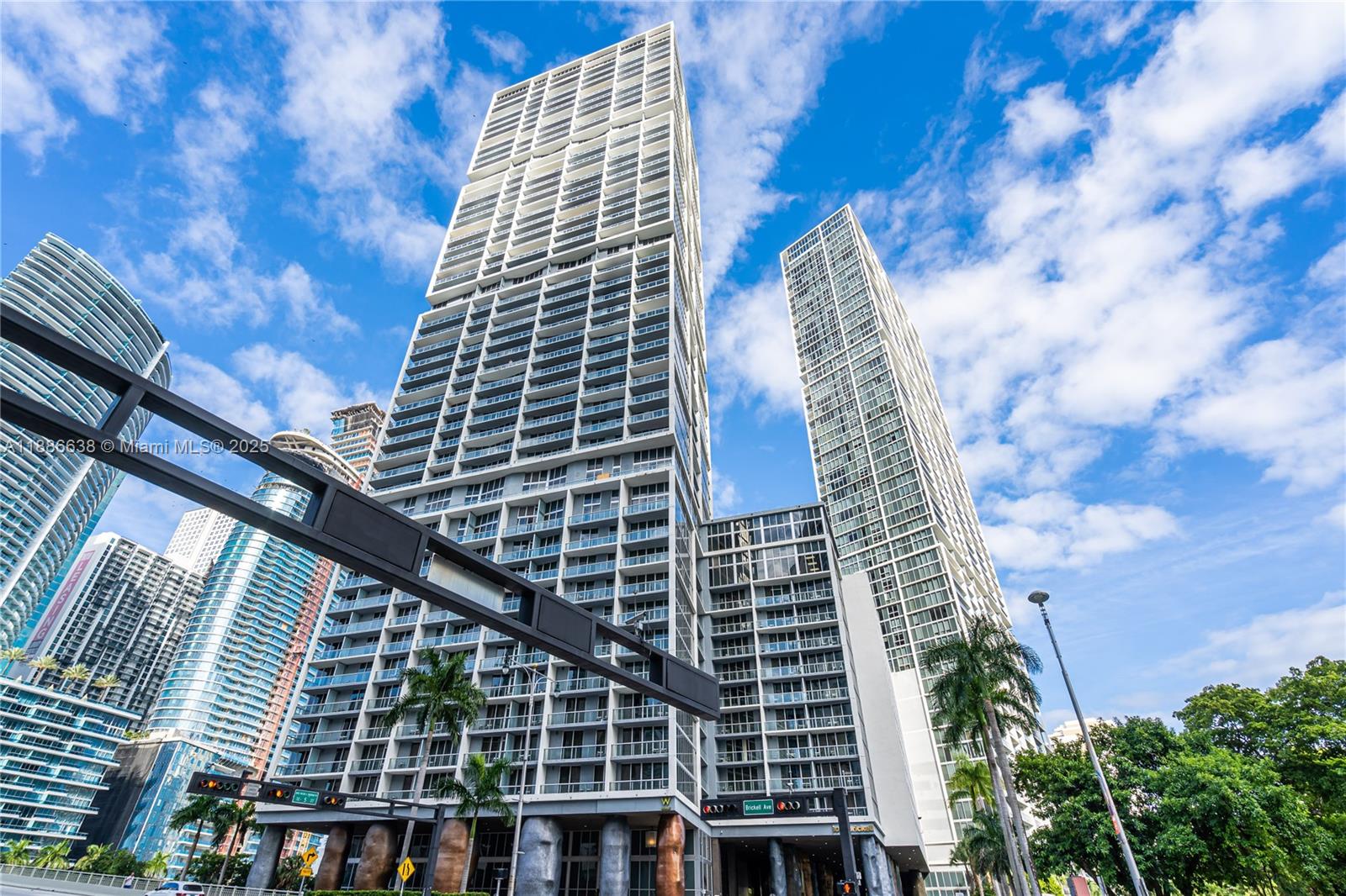 ICON BRICKELL NO TWO - Residential
