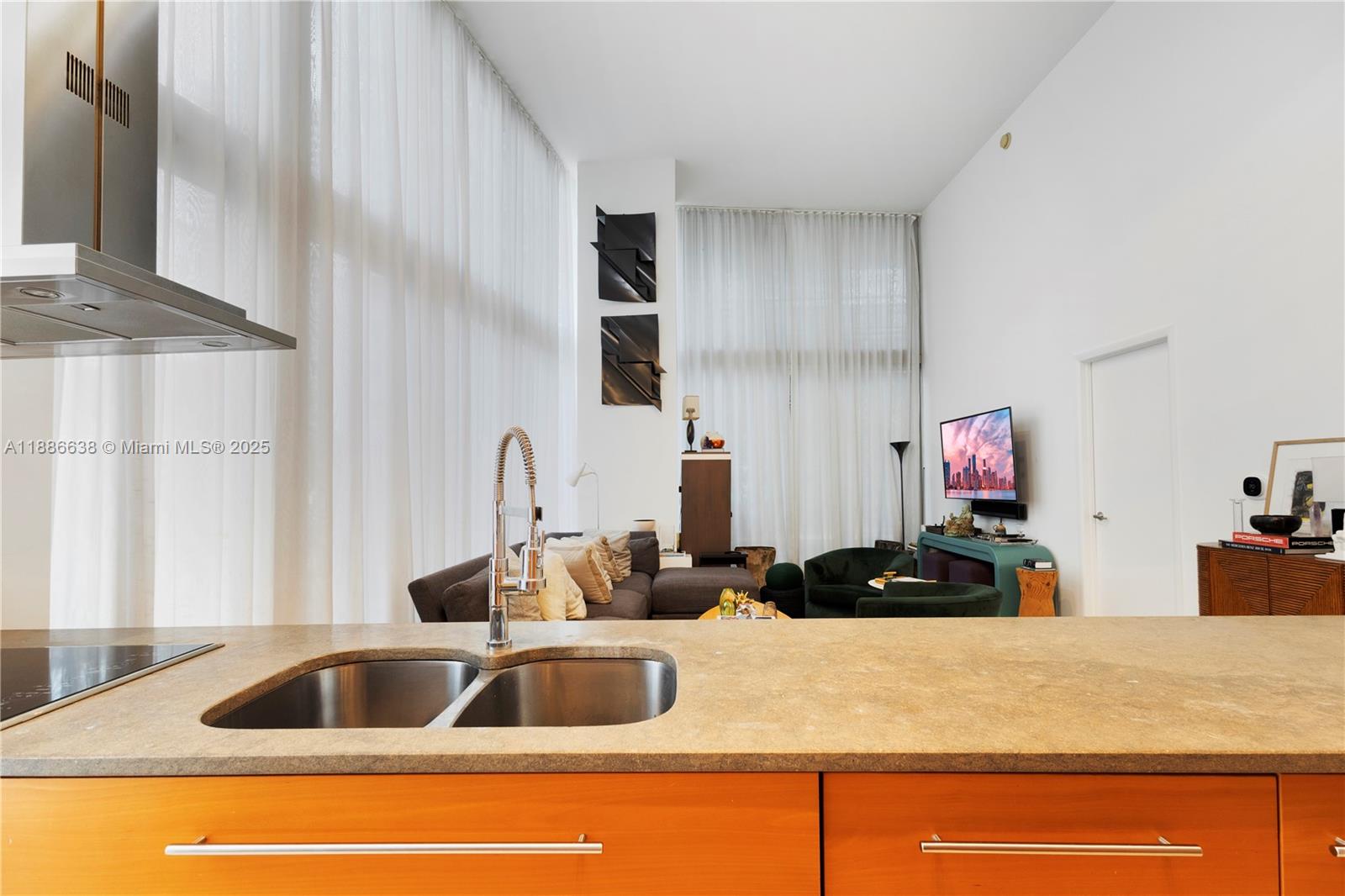 ICON BRICKELL NO TWO - Residential