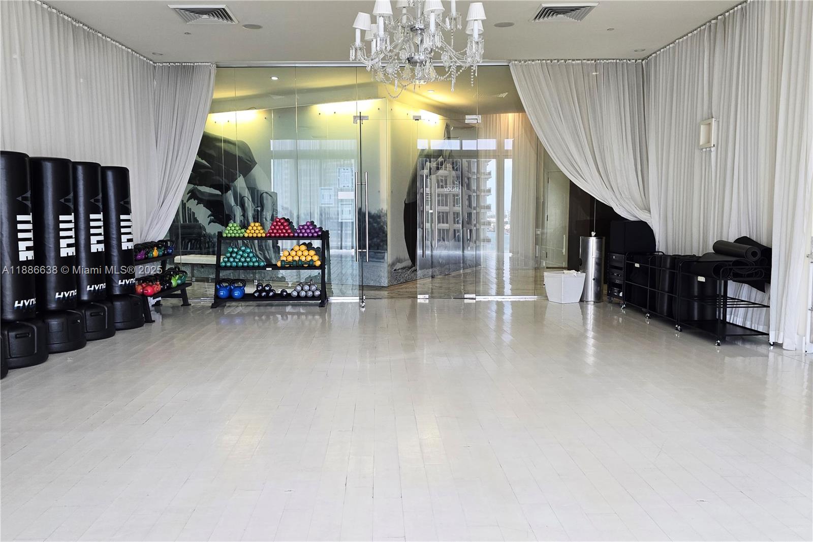 ICON BRICKELL NO TWO - Residential