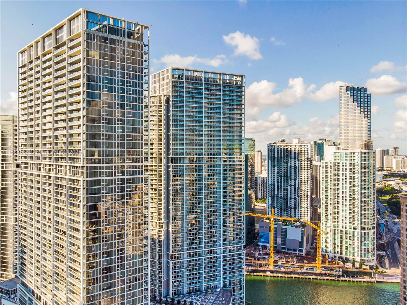 ICON BRICKELL NO TWO - Residential