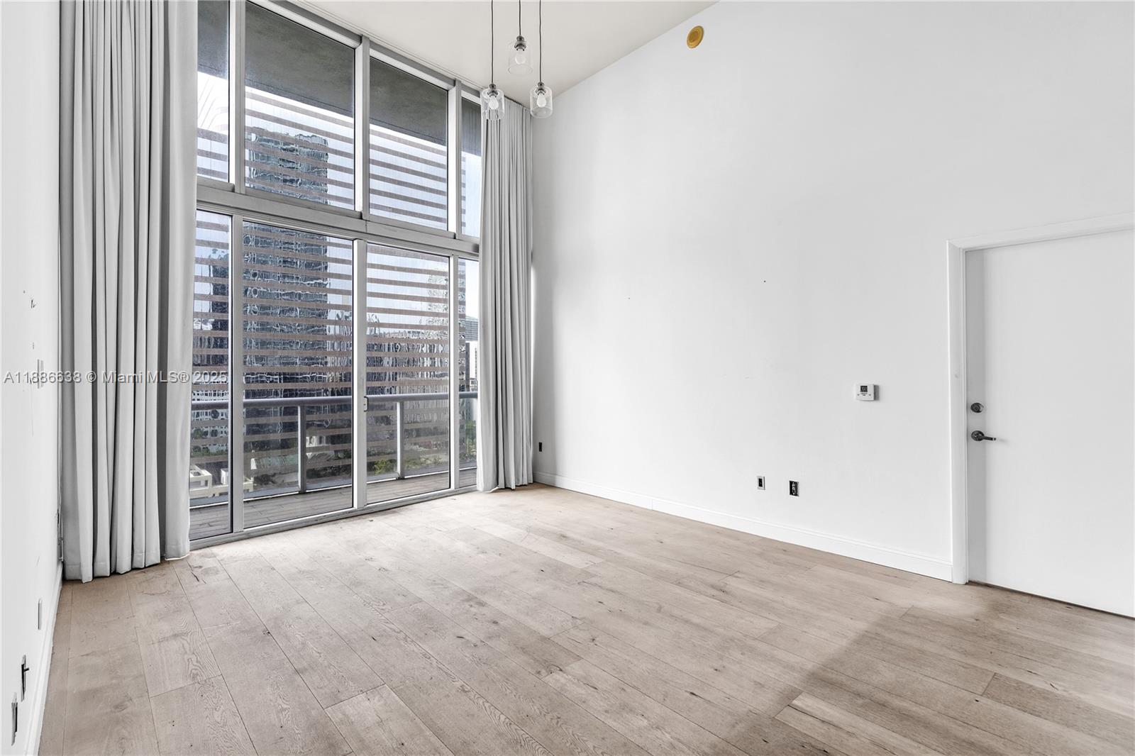 ICON BRICKELL NO TWO - Residential