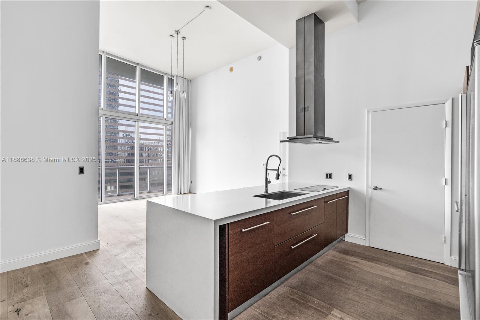 ICON BRICKELL NO TWO - Residential