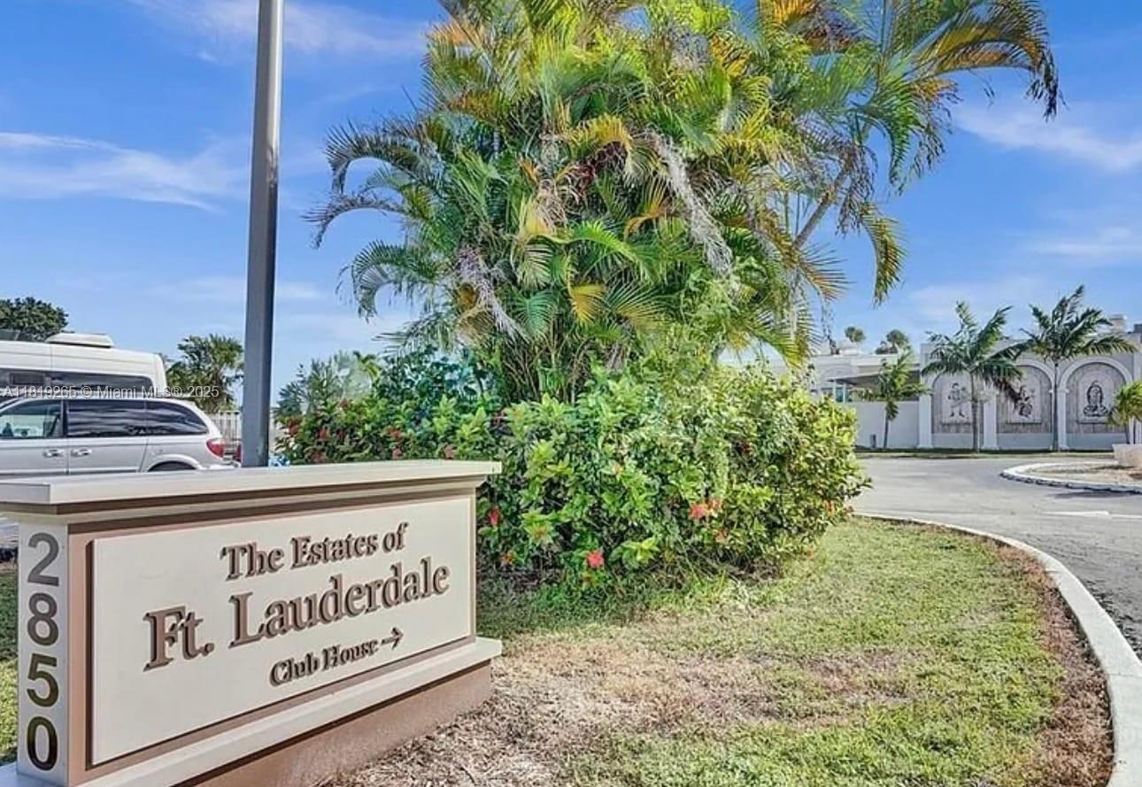 RAVENSWOOD ESTATES & MARI - Residential Lease