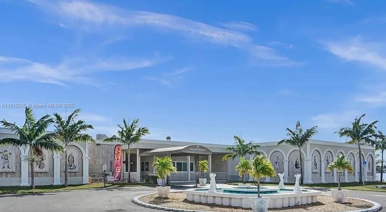 RAVENSWOOD ESTATES & MARI - Residential Lease