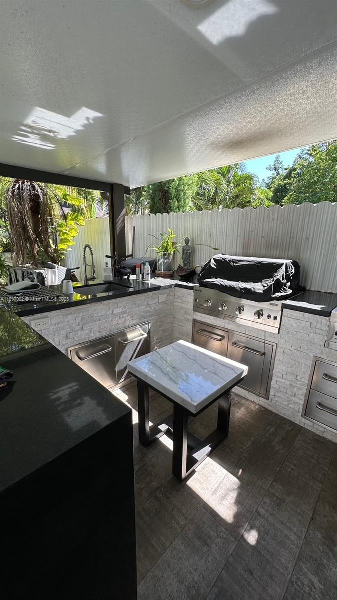 CHARLESTOWNE - Residential Lease