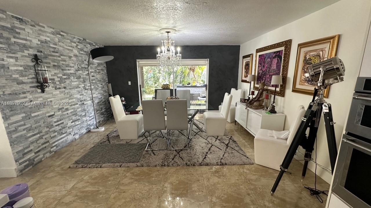 CHARLESTOWNE - Residential Lease