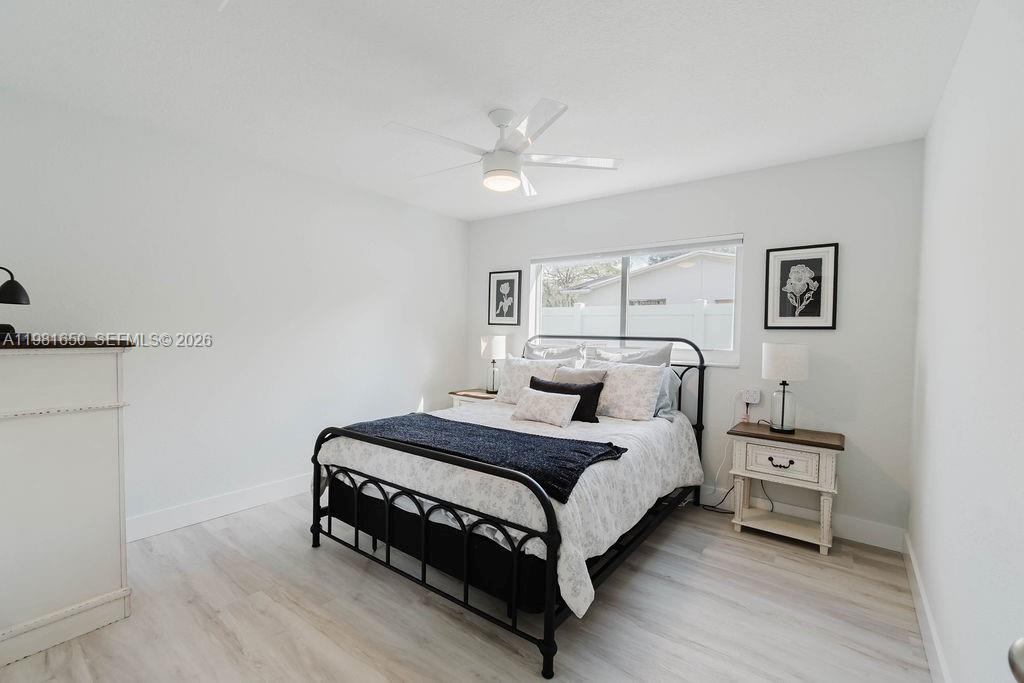 PEMBROKE LAKES SEC 1 - Residential