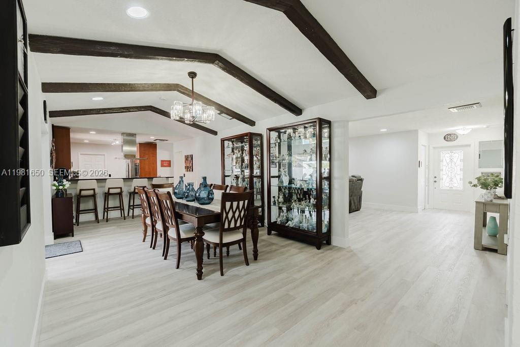 PEMBROKE LAKES SEC 1 - Residential