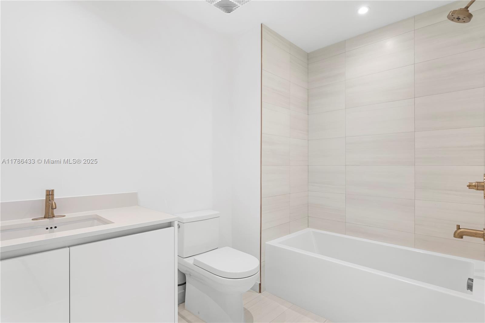 Mr.C Tigertail Residences - Residential