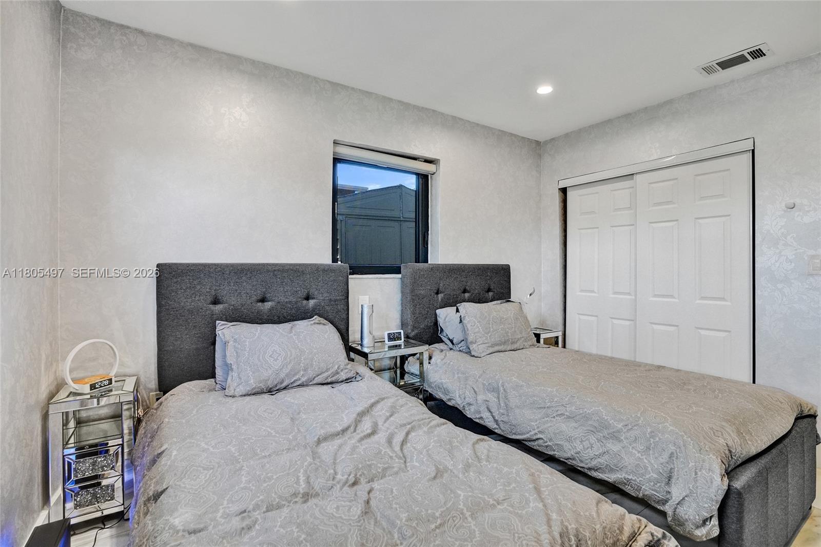 HERITAGE LAKE ESTATES SEC - Residential