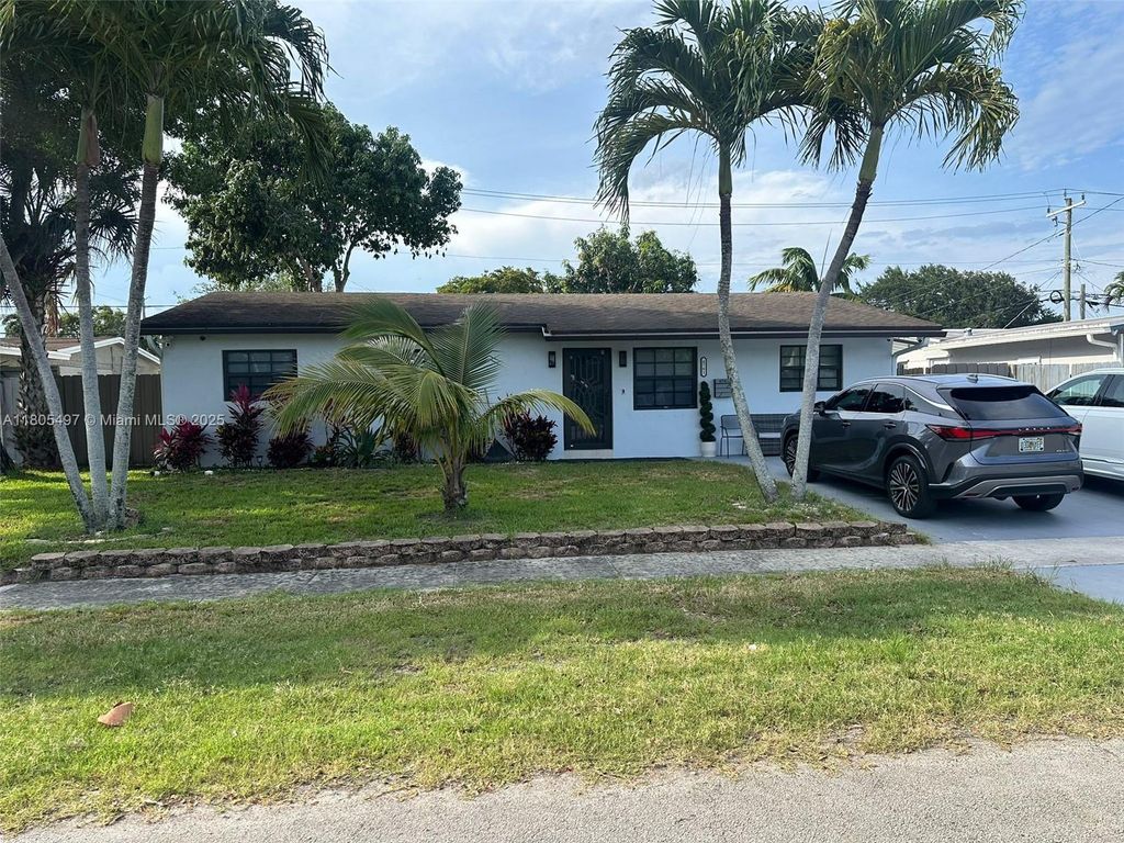 Photo of 6761 Allen St, Hollywood, FL 33024 (MLS # A11805497)