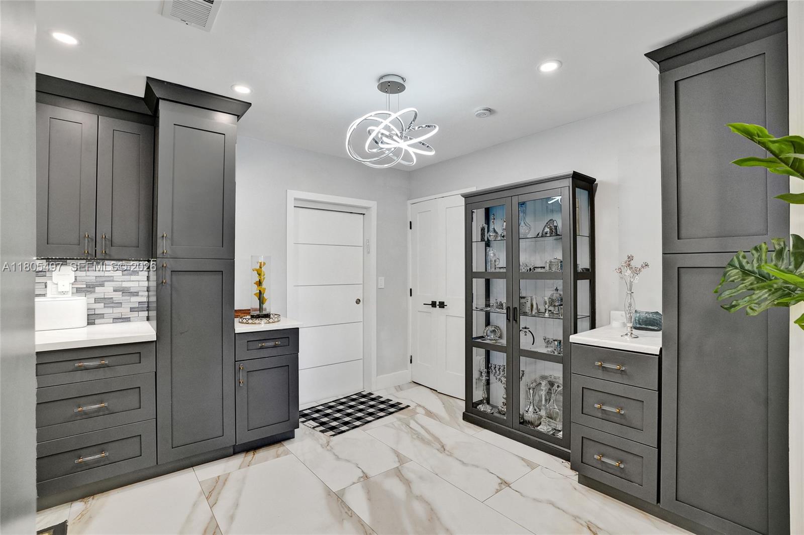 HERITAGE LAKE ESTATES SEC - Residential