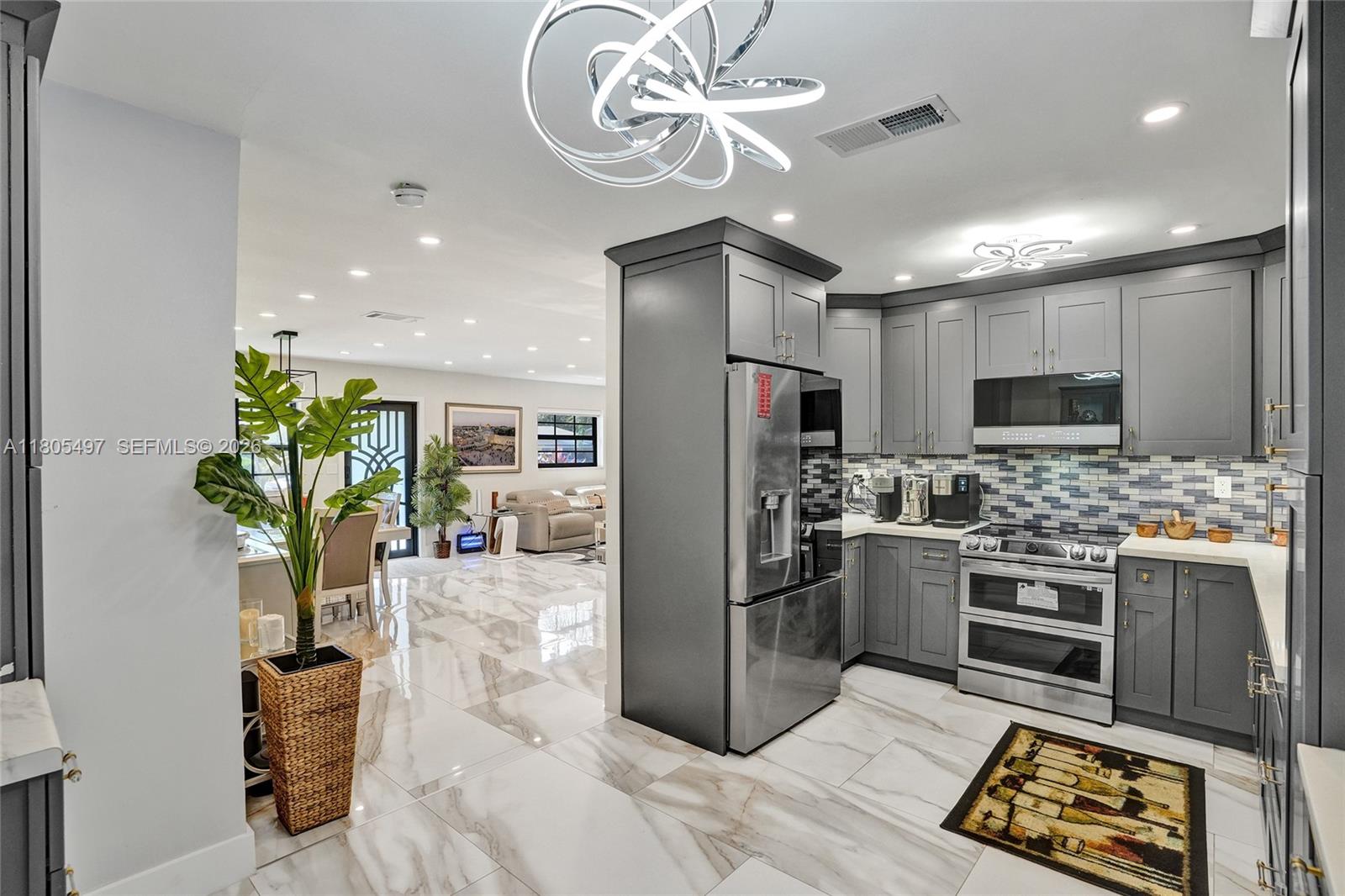 HERITAGE LAKE ESTATES SEC - Residential