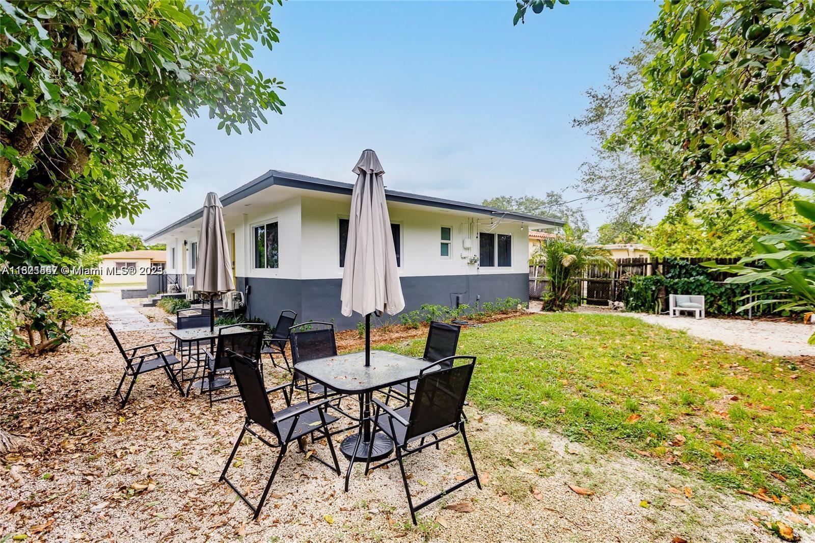 10755 Ne 2nd Ct A, Miami, Broward County, Florida - 2 Bedrooms  
1 Bathrooms - 