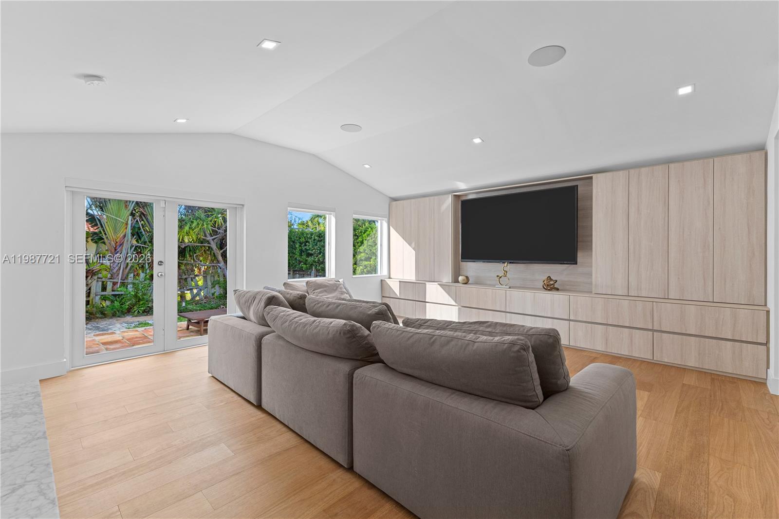 NORMANDY BEACH 2ND AMD PL - Residential