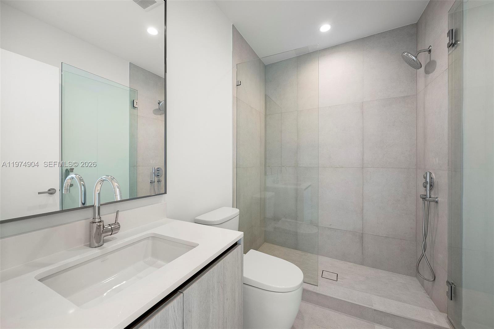 LA BAHIA - Residential