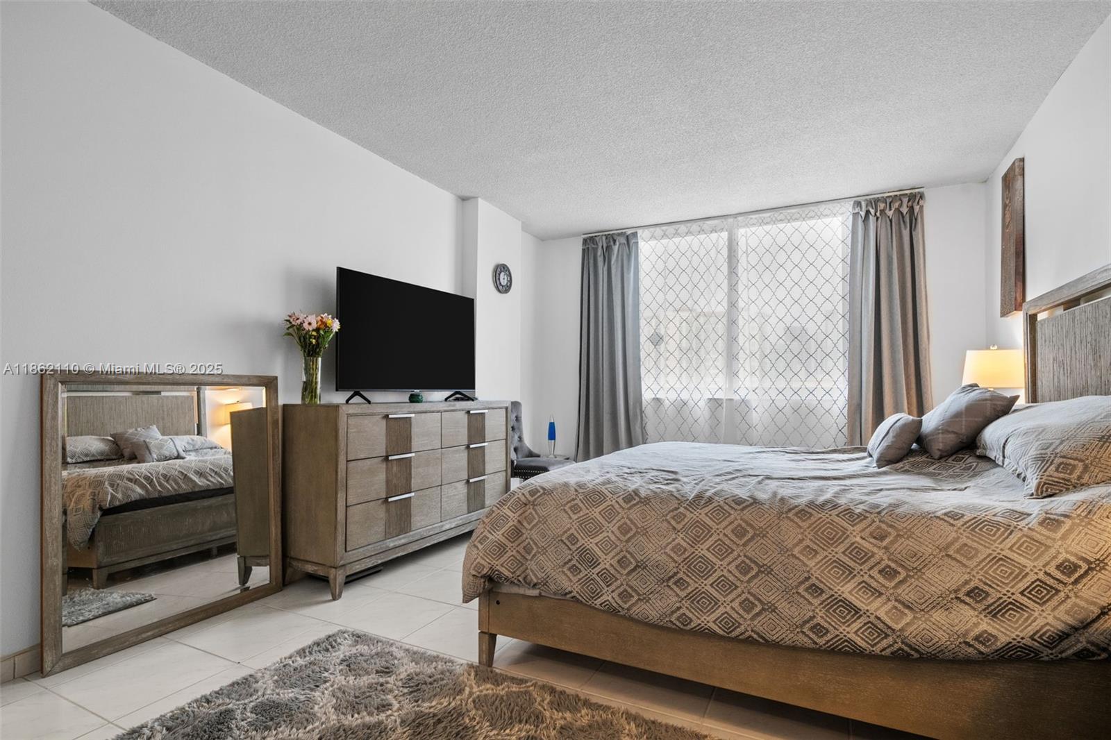 ARLEN HOUSE CONDO - Residential