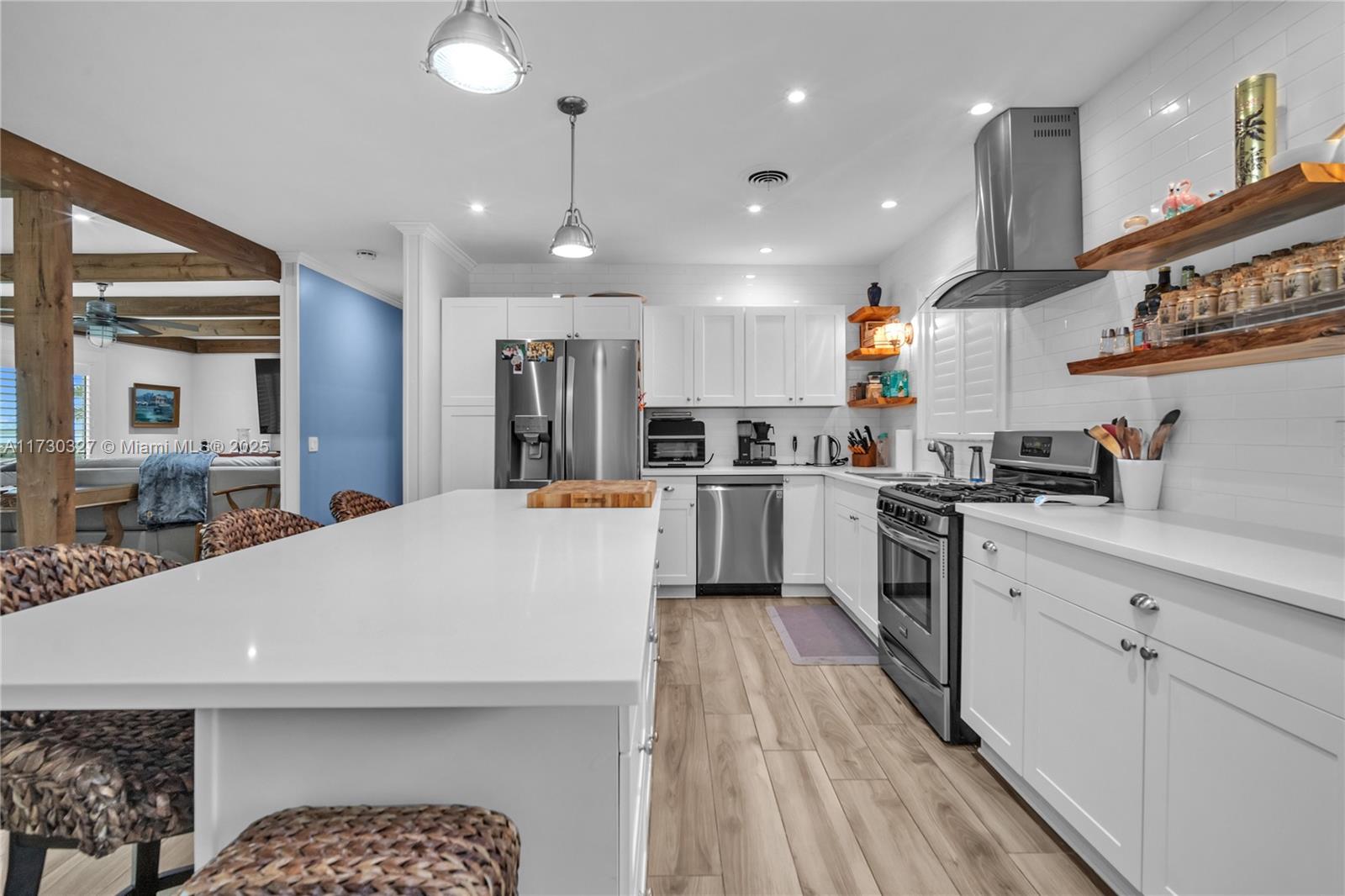 RESUBDIVISION OF 9/10-37- - Residential