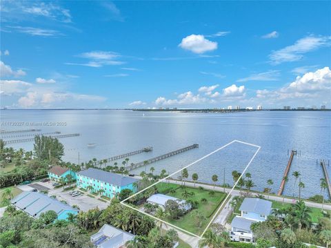 A home in Jensen Beach