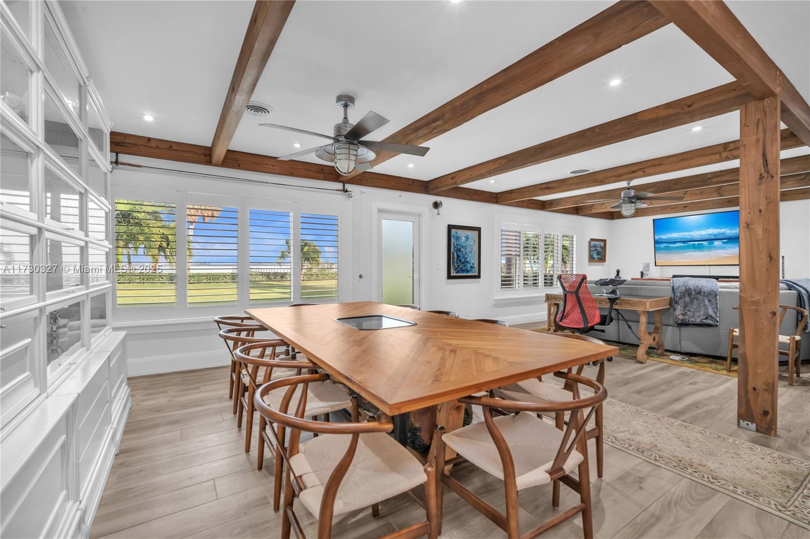 RESUBDIVISION OF 9/10-37- - Residential