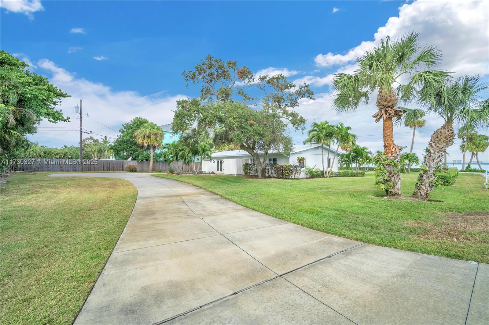 RESUBDIVISION OF 9/10-37- - Residential
