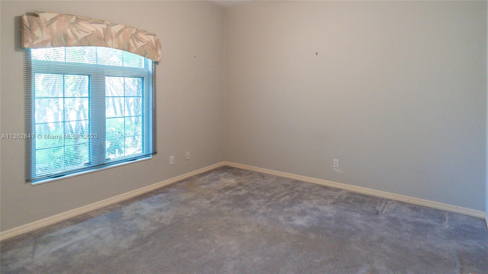 PINE NEEDLE MANORS - Residential