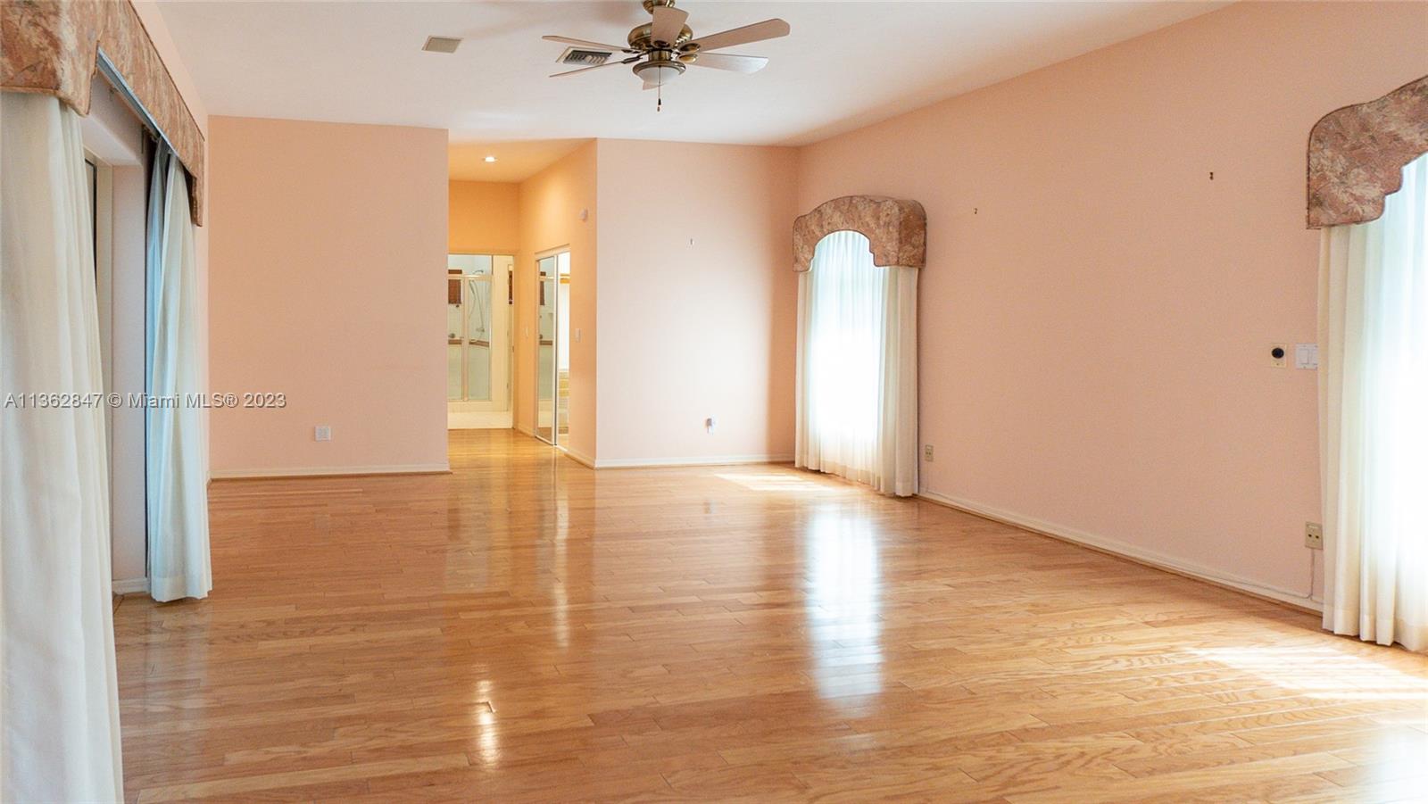 PINE NEEDLE MANORS - Residential