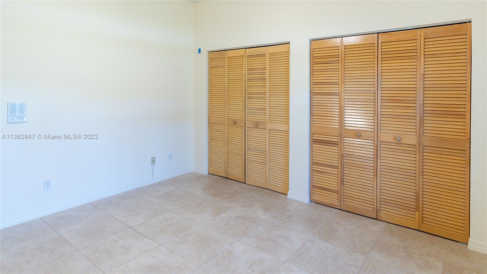 PINE NEEDLE MANORS - Residential