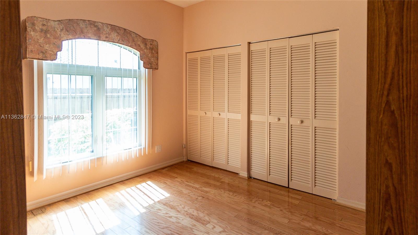 PINE NEEDLE MANORS - Residential