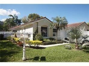 Photo of 882 Garnet Cir #882, Weston, FL 33326 (MLS # A12073295)