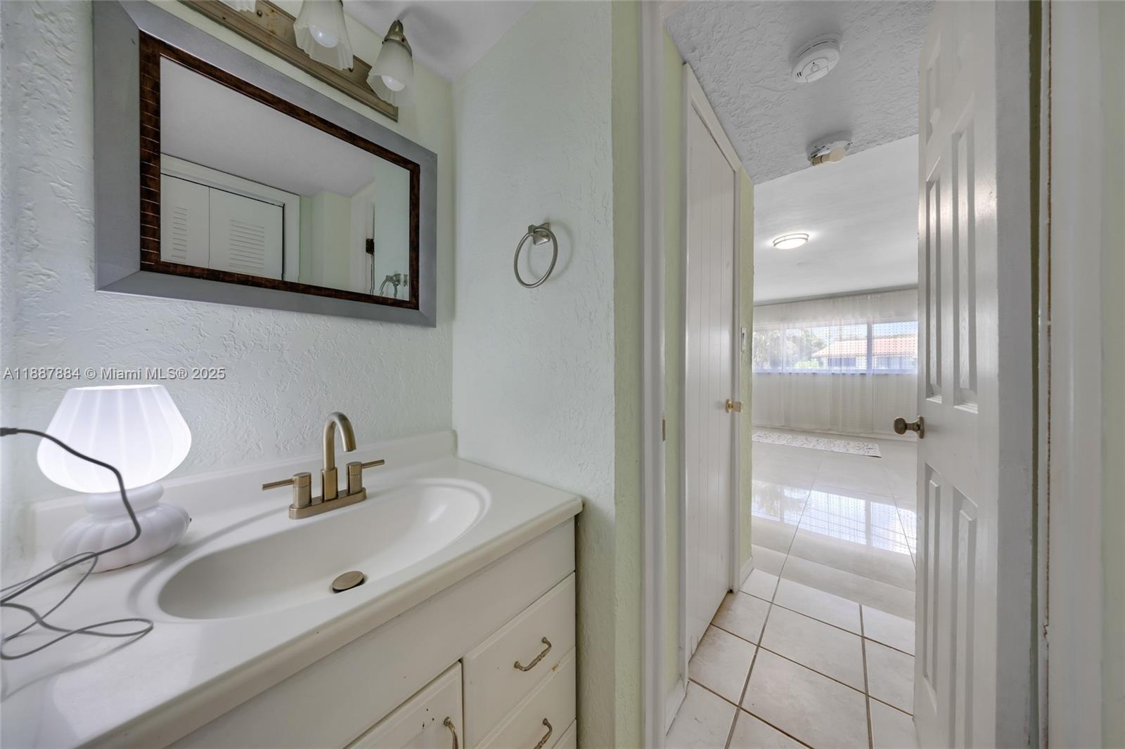 HARBOR VILLAGE SEC H - Residential