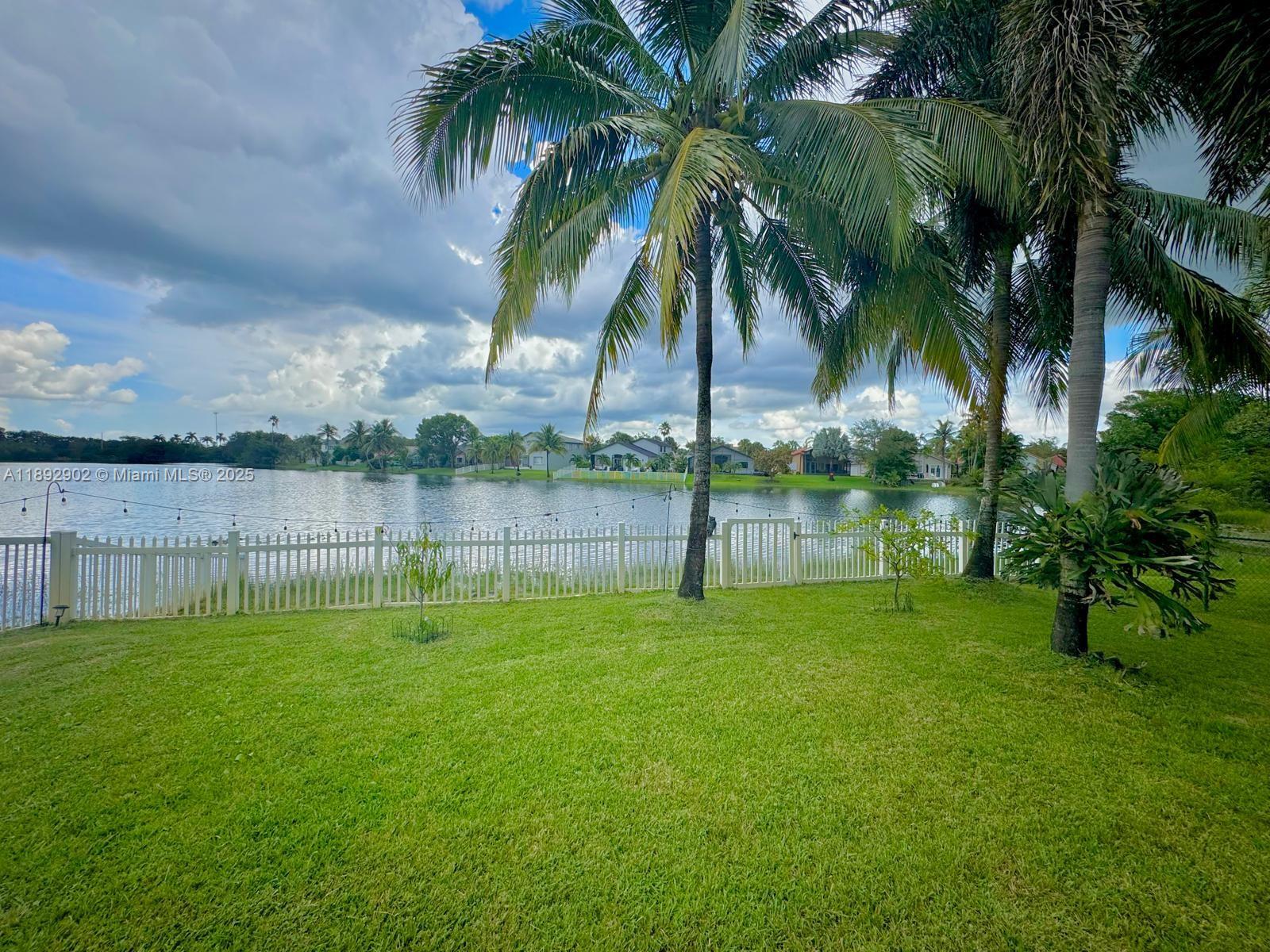 SILVER LAKES AT PEMBROKE - Residential