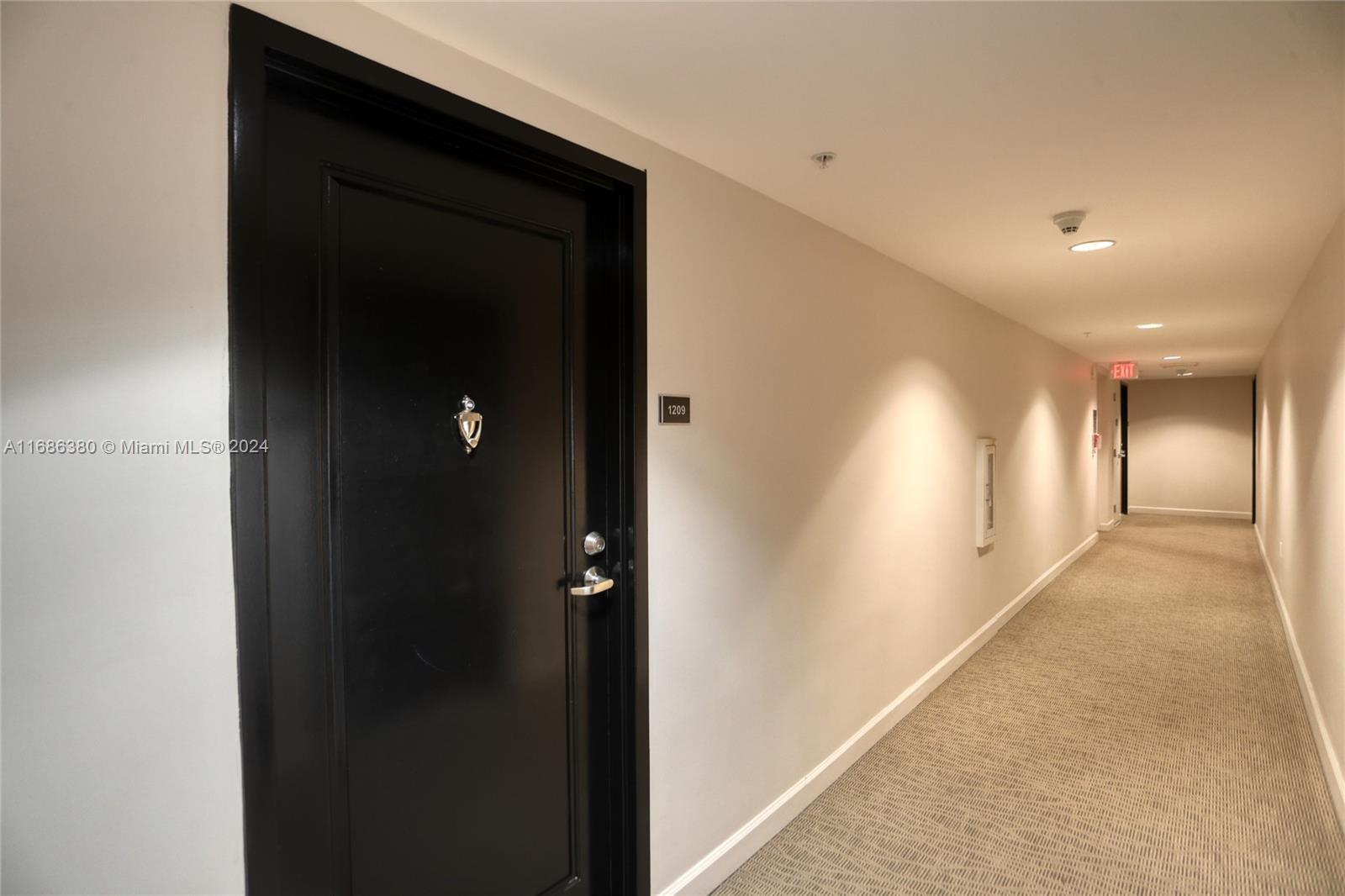 TERRAZAS RIVERPARK VILLAG - Residential Lease