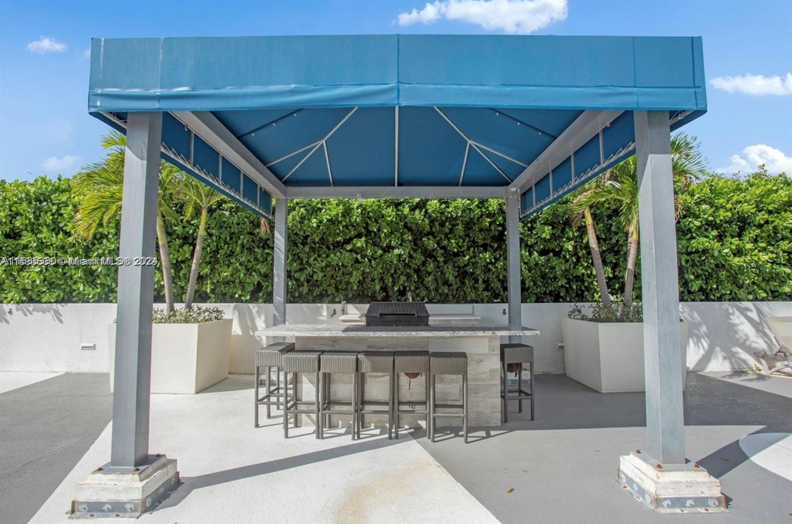 TERRAZAS RIVERPARK VILLAG - Residential Lease