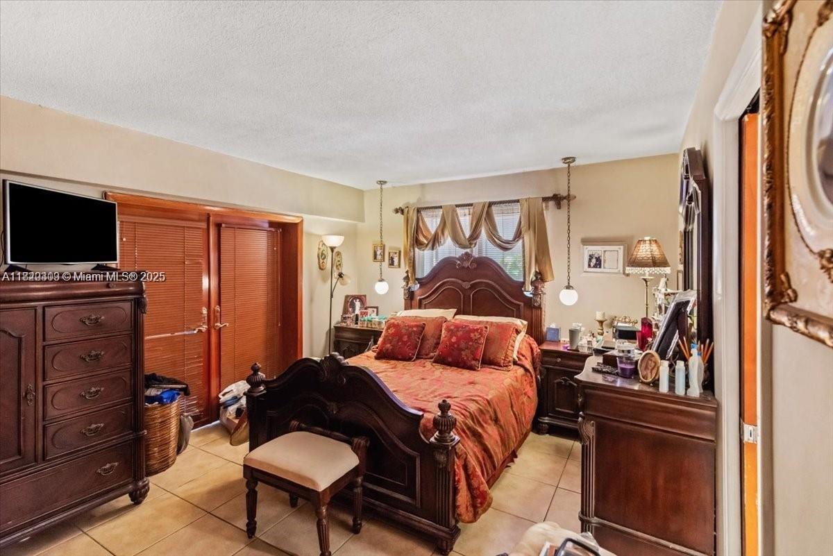 CORAL VILLAS REV - Residential