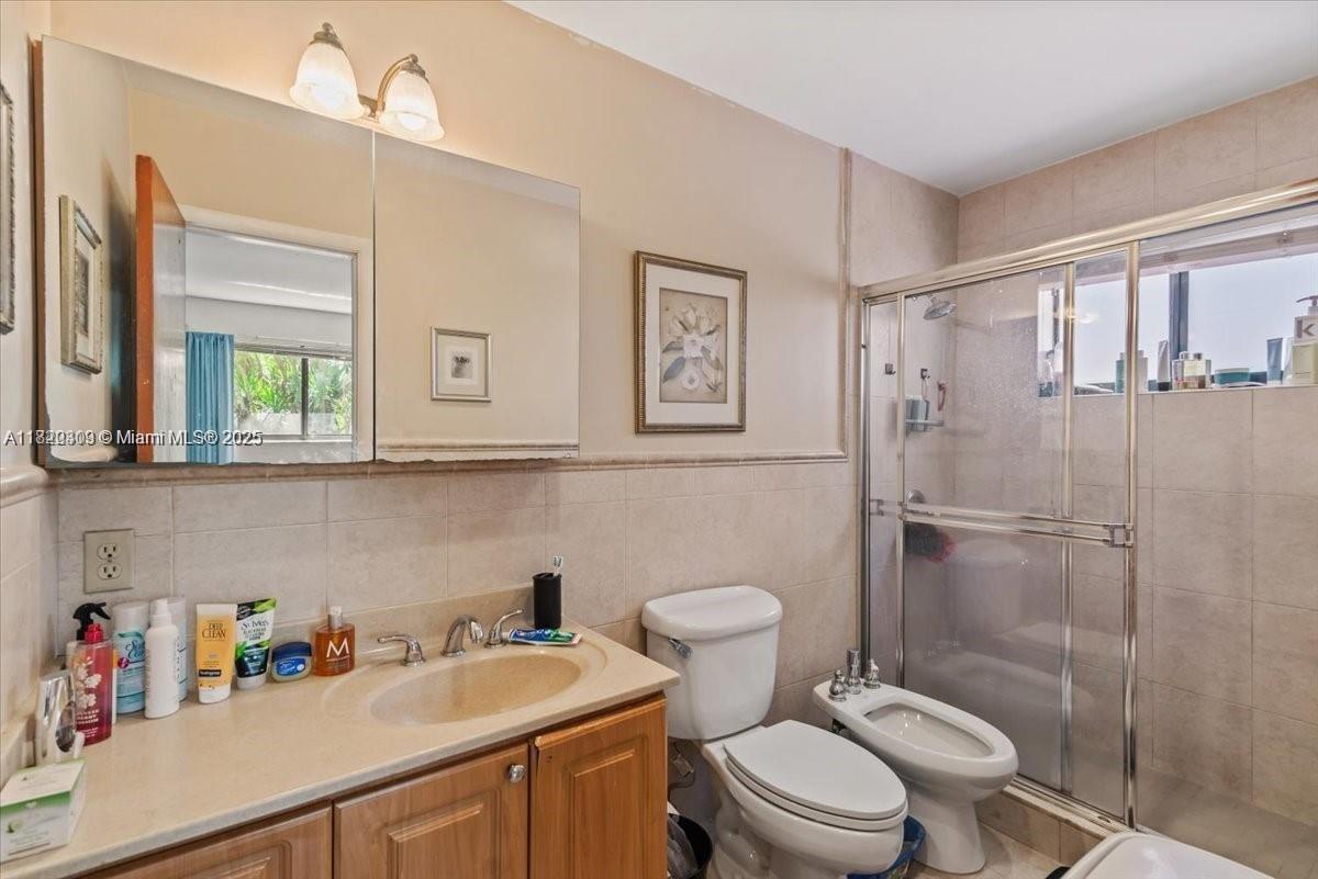 CORAL VILLAS REV - Residential