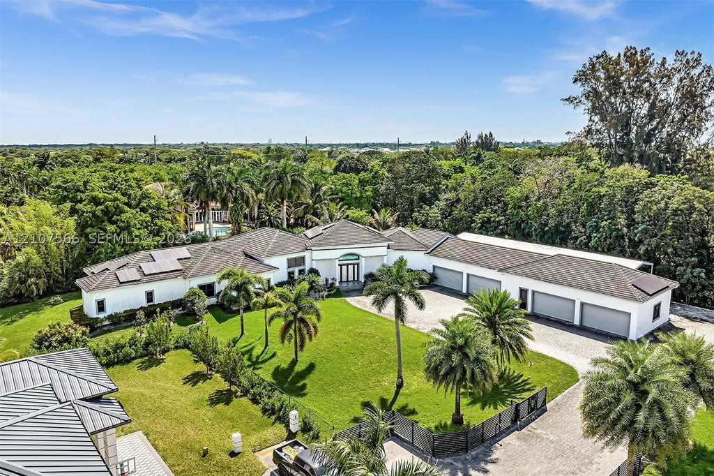 Photo of 1540 SW 115th Ave, Davie, FL 33325 (MLS # A12107566)