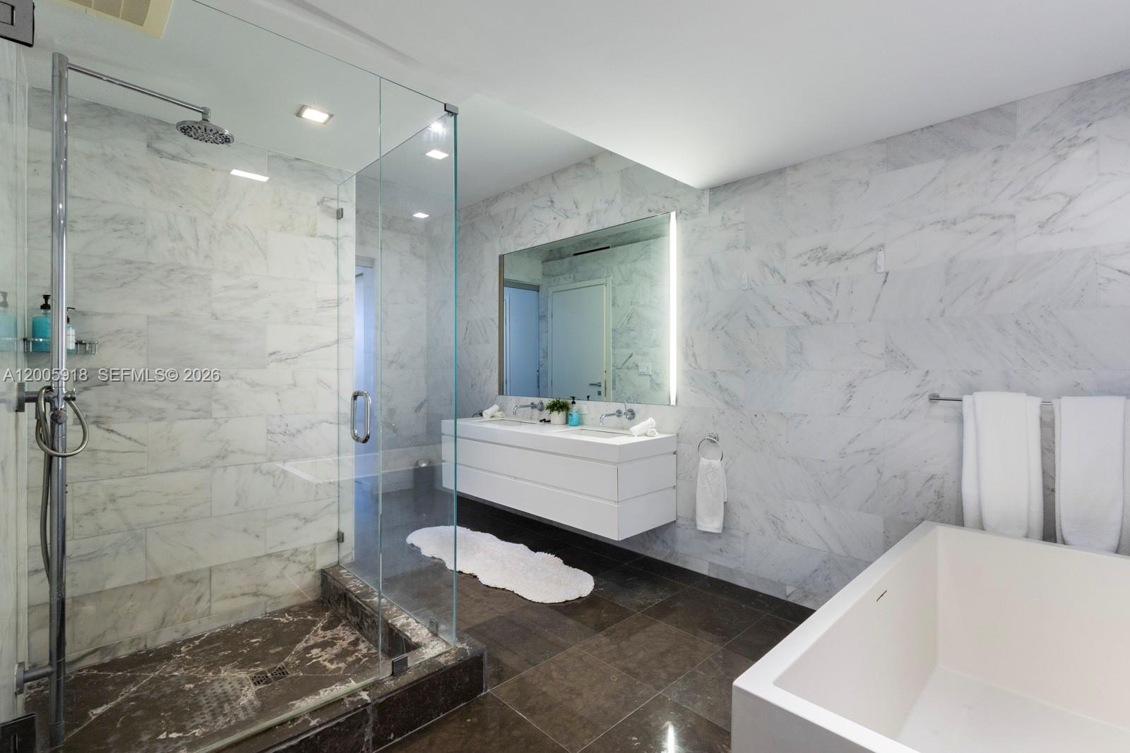 BOULAN SOUTH BEACH CONDO - Residential