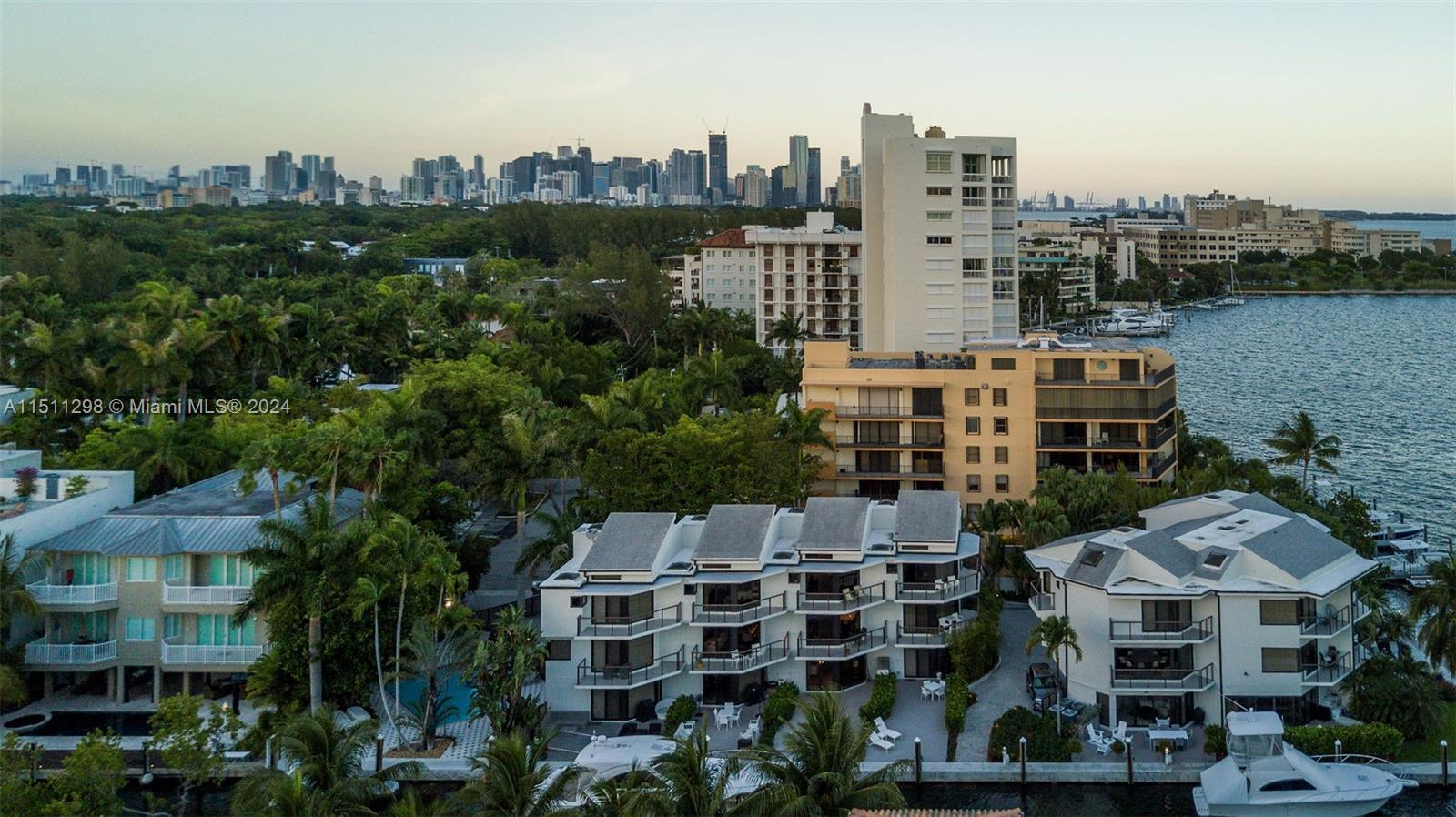 BELLAVISTA CONDO - Residential