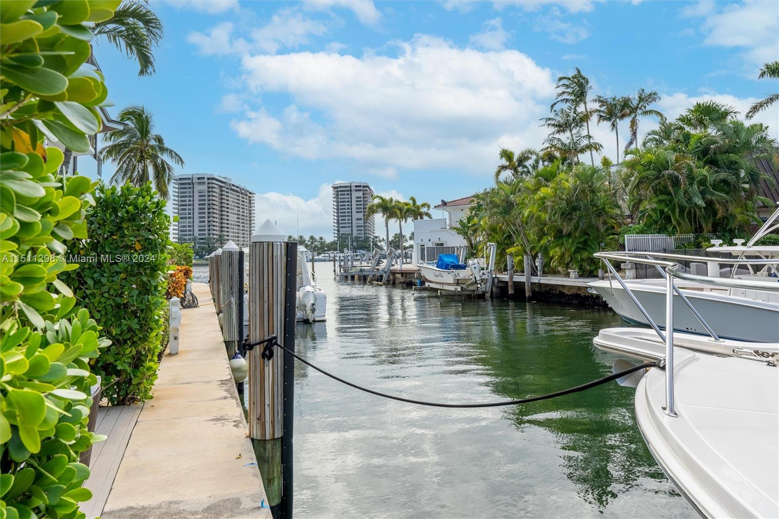 BELLAVISTA CONDO - Residential